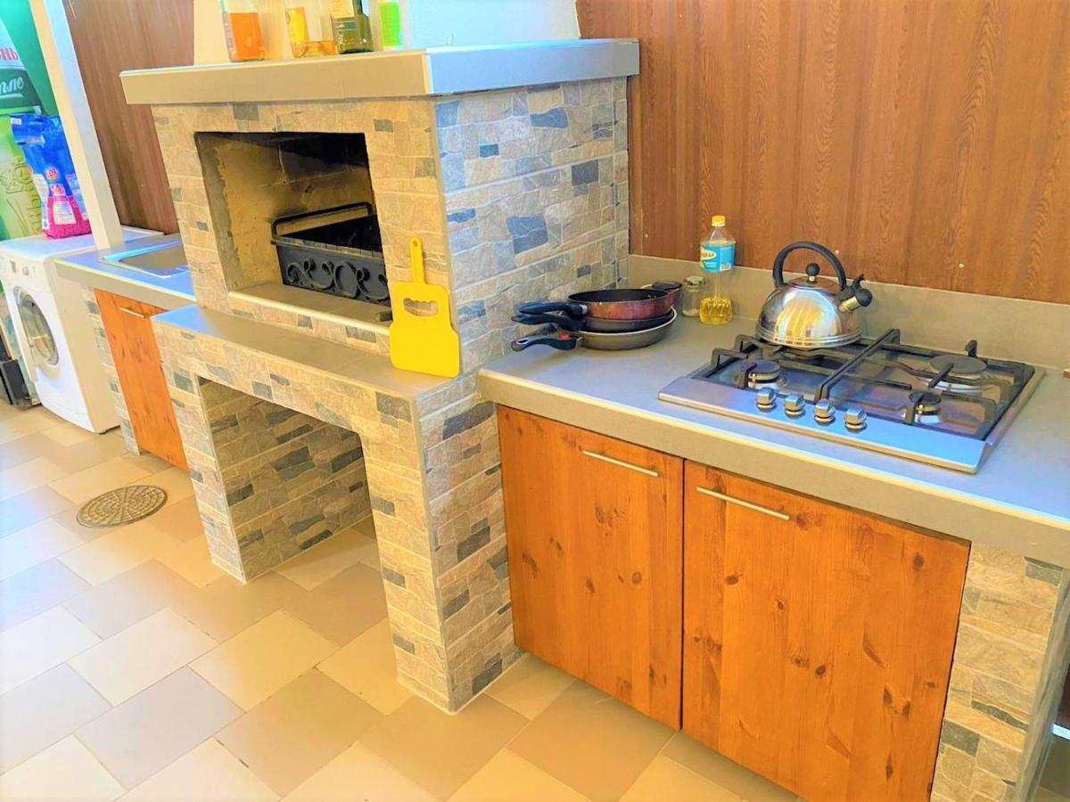 Solnechnaia Dacha Aparthotel Затока Екстериор снимка