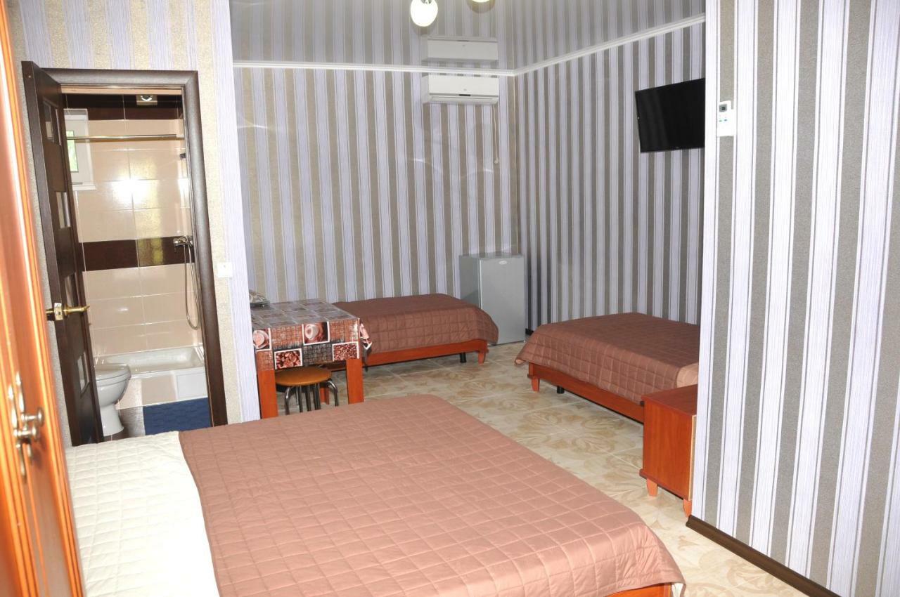 Solnechnaia Dacha Aparthotel Затока Екстериор снимка