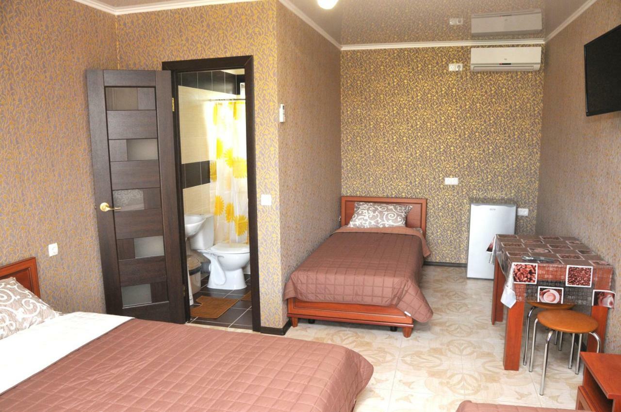 Solnechnaia Dacha Aparthotel Затока Екстериор снимка