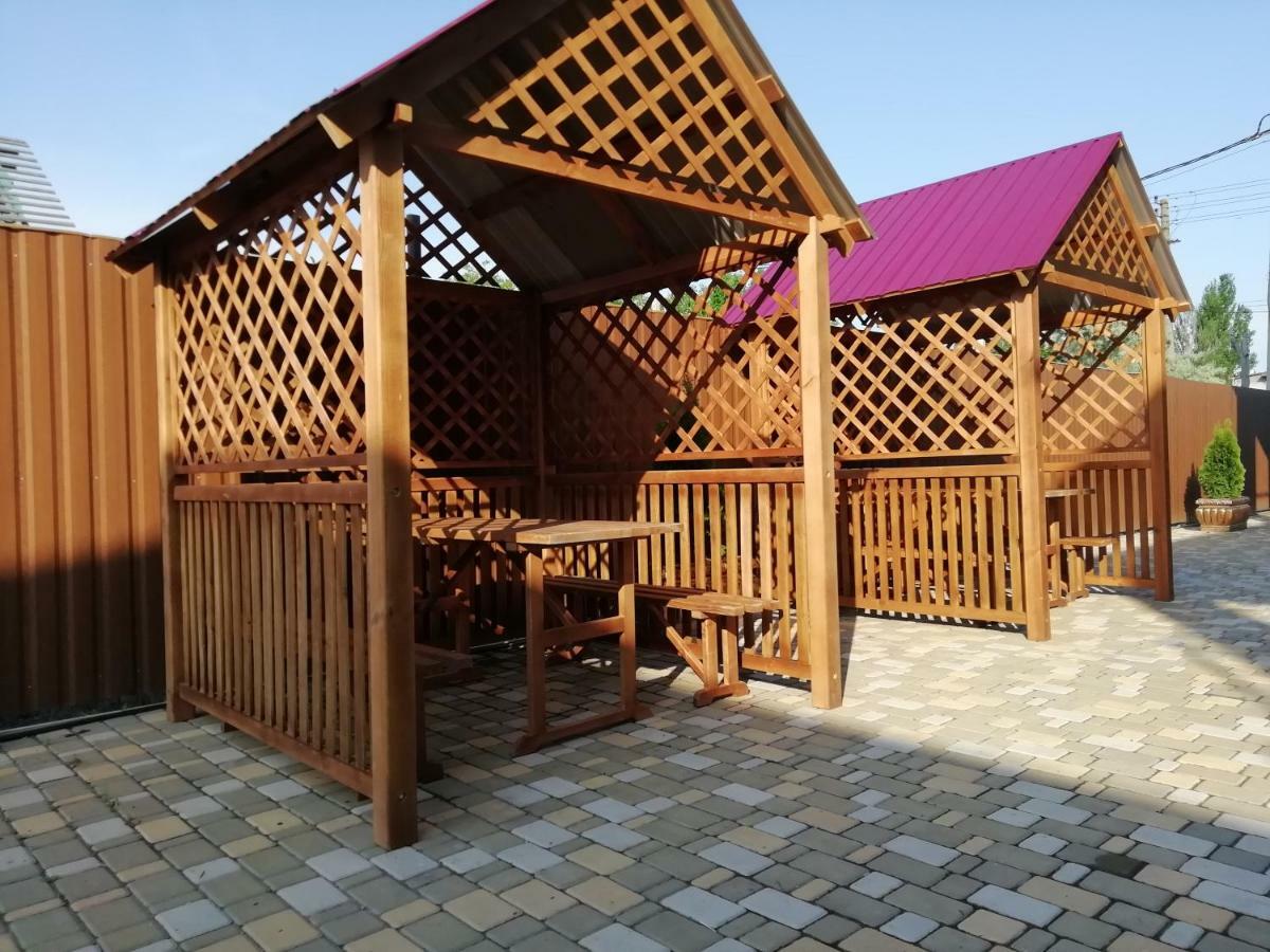 Solnechnaia Dacha Aparthotel Затока Екстериор снимка